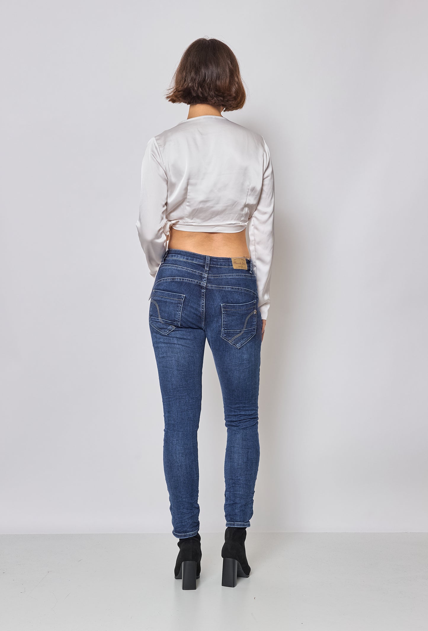 Jean Place du Jour "Boutons Décorés Dorés" Livraison Gratuite dès 59,00 €